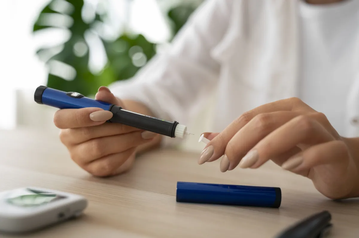 Novo medicamento similar ao Ozempic chega às farmácias brasileiras com preço mais acessível